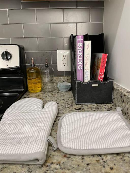 볼티모어 Cozy, High Rise, Large Studio Facing Downtown . 아파트 외부 사진