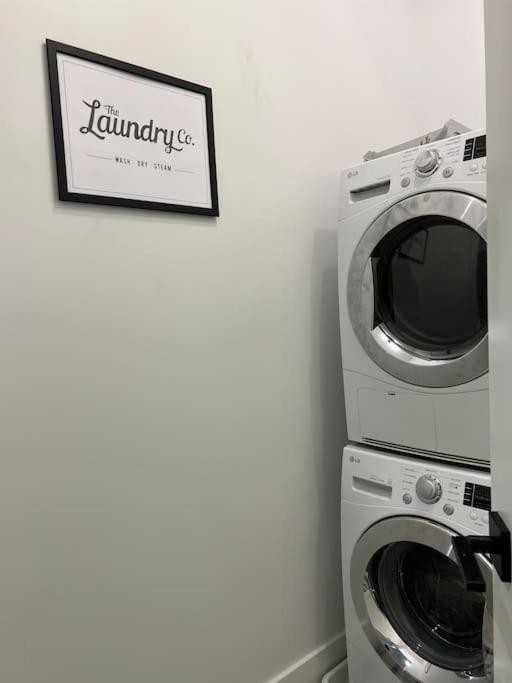 볼티모어 Cozy, High Rise, Large Studio Facing Downtown . 아파트 외부 사진